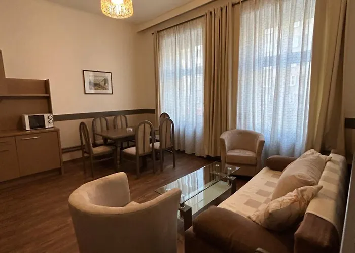 Reiner 11 Apartment *
